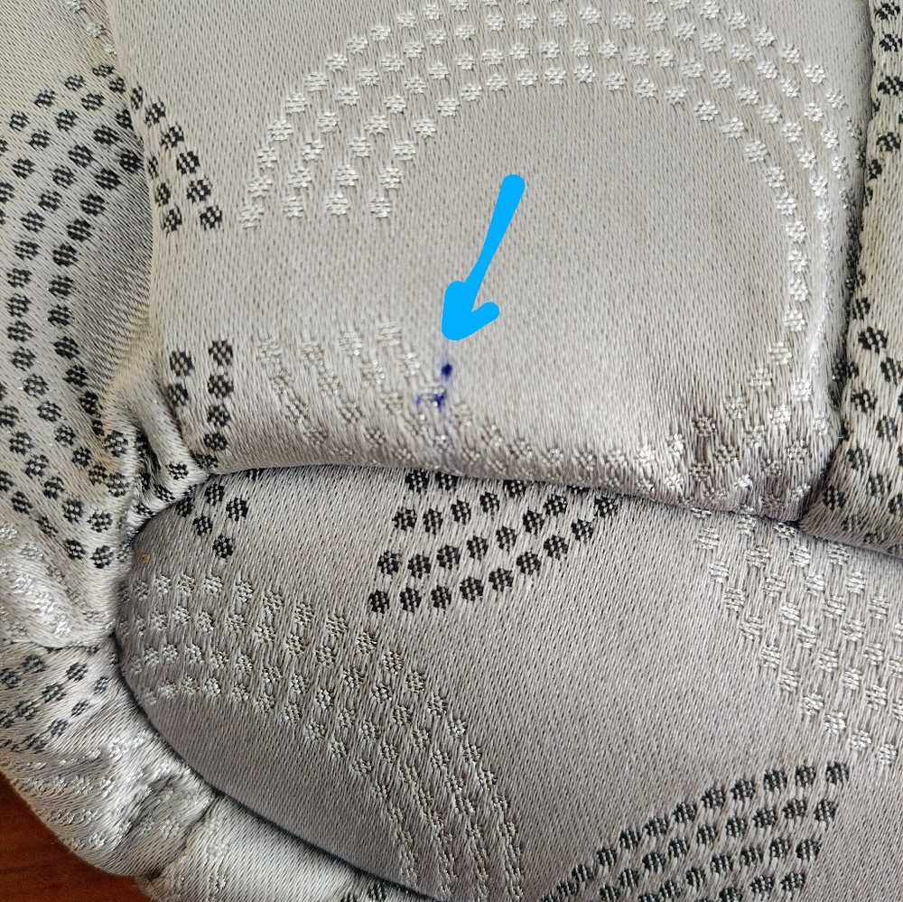 Beautiful Silver Coach bag - Picture 12 of 13
